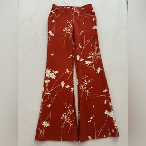 URBAN OUTFITTERS Uo Dalia Low-rise Floral Pants. Size XS TP